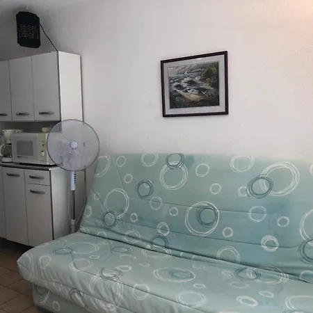 Location T2 : Piscine, Parking, Clim, Proche - Ideal Famille - Fr-1-796-1 *